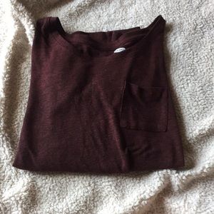maroon long sleeve tee